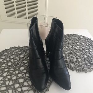 Ankle boots